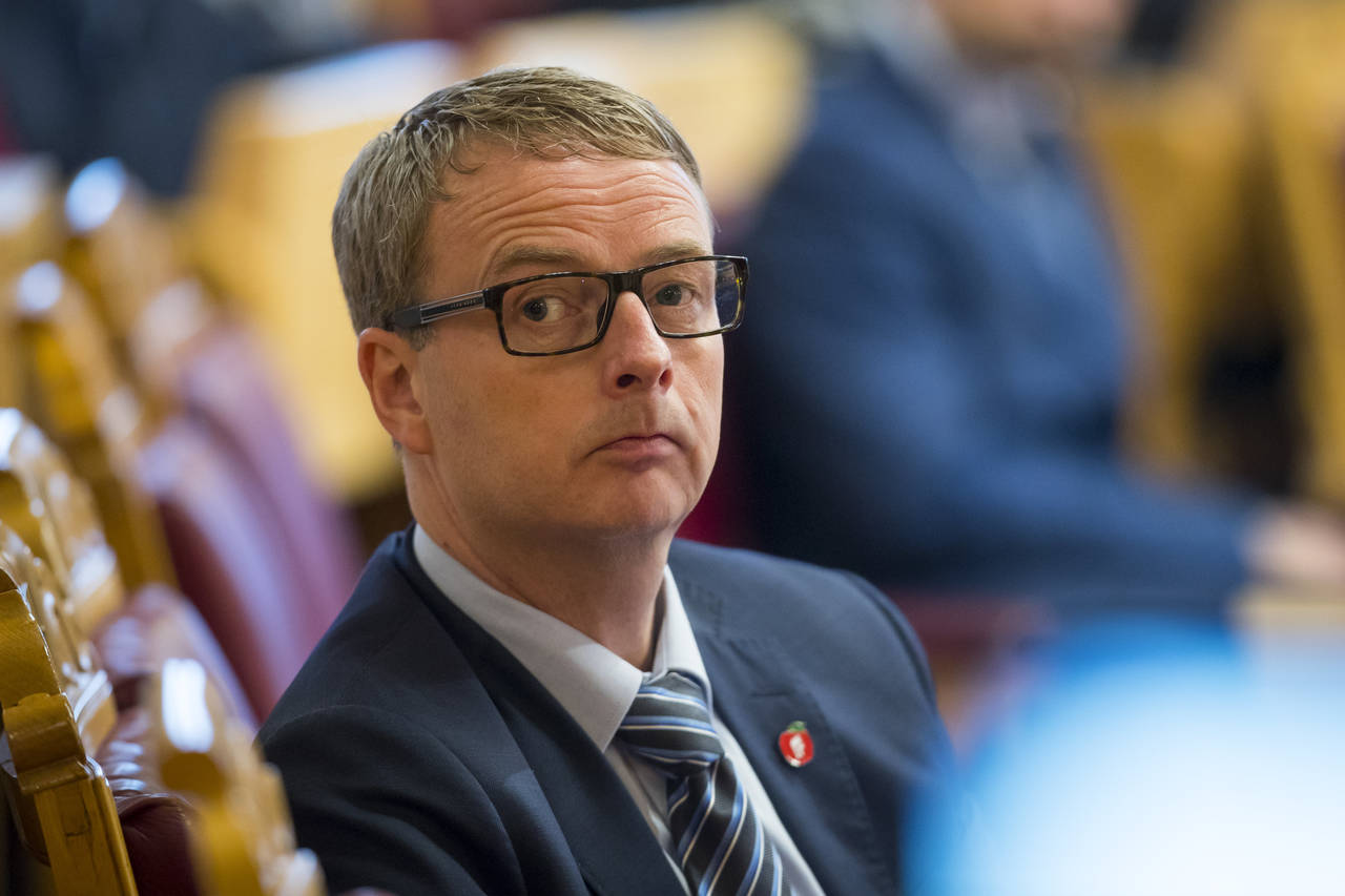 Olje- og energiminister Terje Søviknes under trontaledebatten i Stortinget onsdag. Foto: Heiko Junge / NTB scanpix