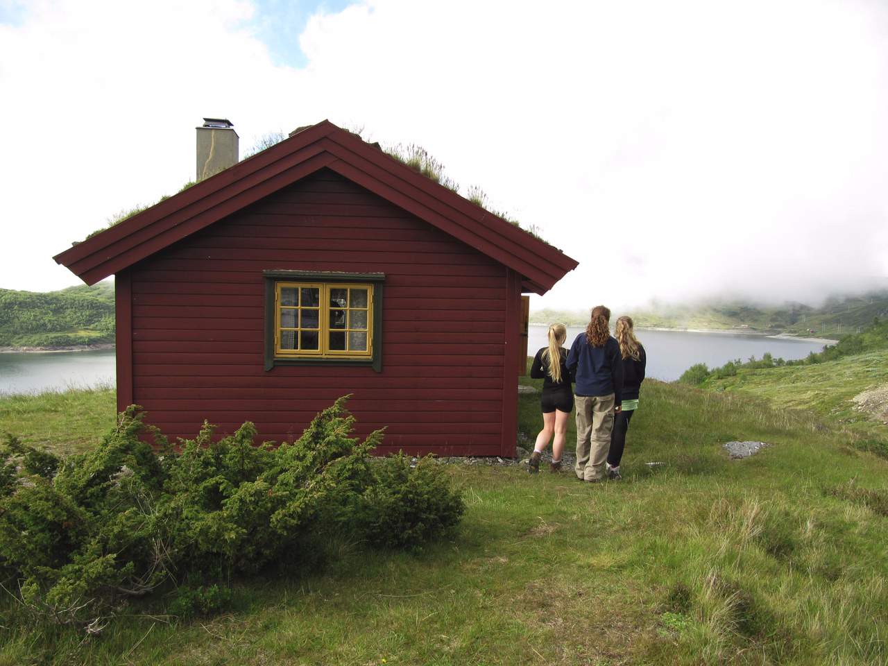 Hytter uten strøm får unntak fra forbudet mot oljefyring. Illustrasjonsfoto: Berit Keilen / NTB scanpix