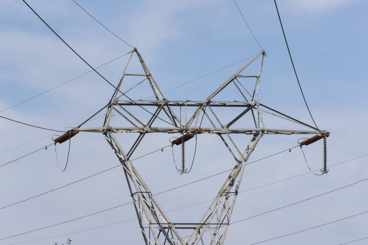 Det aller meste som kan påvirke strømprisen peker oppover, sier LOS Energy, som opplyser at strømprisen for august ble den høyeste på ti år. Foto: Terje Pedersen / NTB scanpix
