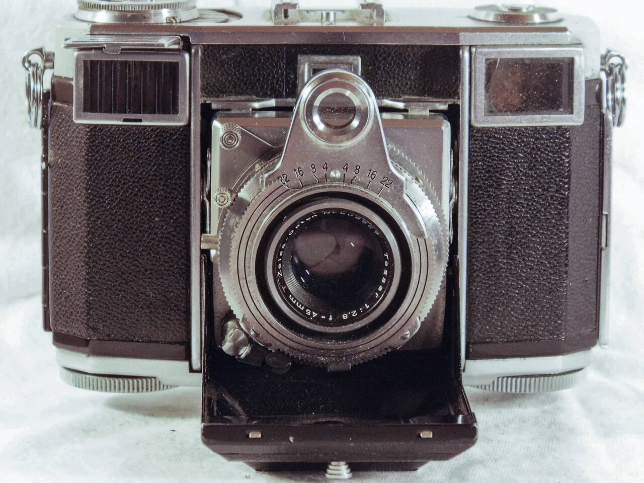 Zeiss Ikon Contessa 35. Foto: Bengt Gustav Eriksson