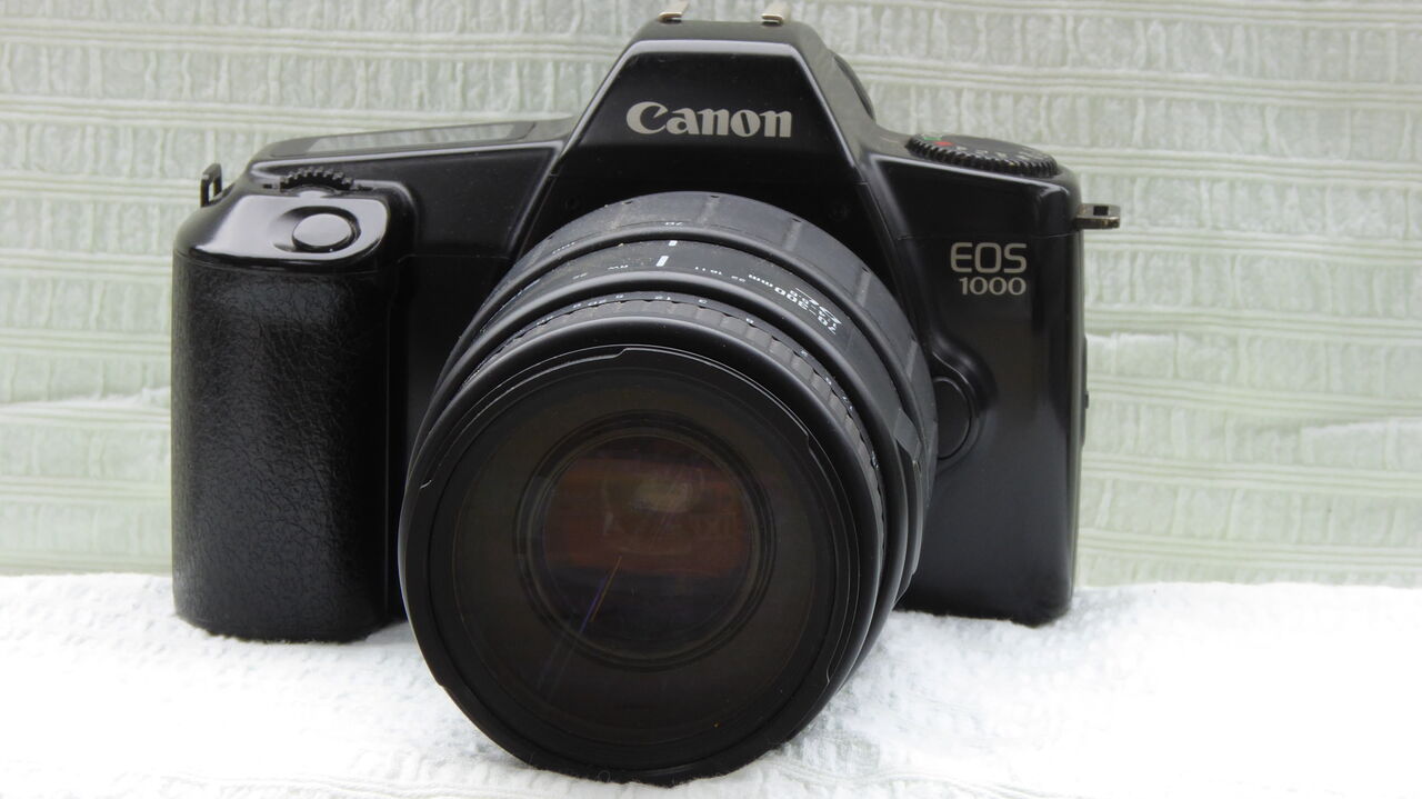 Canon EOS 1000. Foto: Bengt Gustav Eriksson