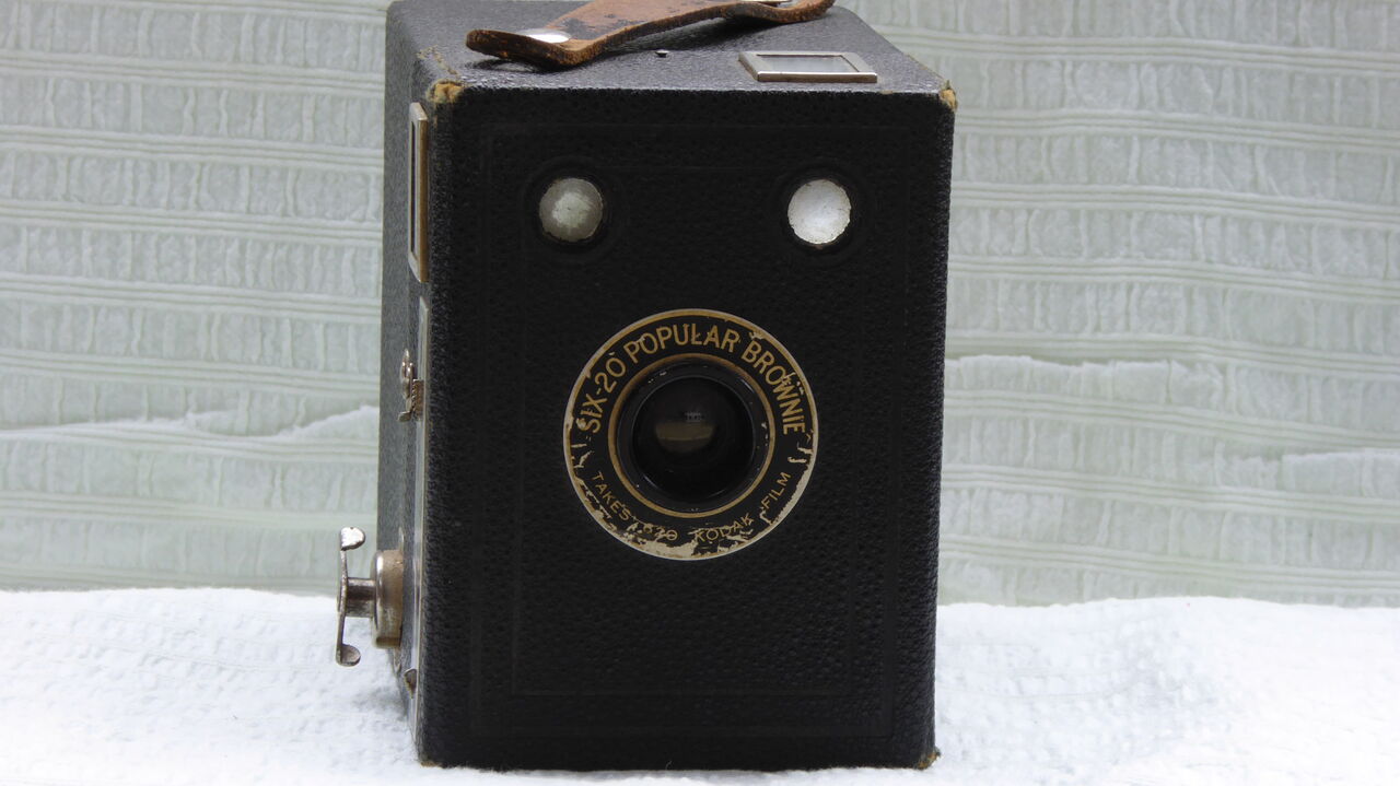 Kodak six-20 Popular Brownie. Foto: Bengt Gustav Eriksson