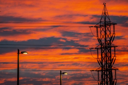 Det ventes rekordhøye sommer-strømpriser i år. Foto: Håkon Mosvold Larsen / NTB