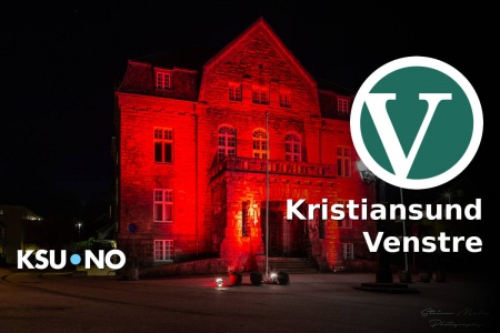 Festiviteten farget blodrødt under Red Alert i Kristiansund i 2020. Foto: Steinar Melby