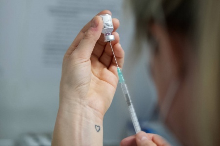 Vaksinen fra Pfizer Biontech er en av dem som er brukt i Norge. Foto: Berit Roald / NTB