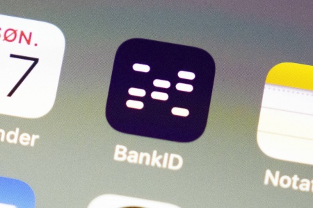 Både app og kodebrikke fungerte ikke hos BankID mandag morgen. Feilen ble rettet klokken 12.20.Illustrasjonsfoto: Beate Oma Dahle / NTB