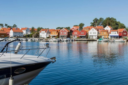 OPPGANG: Boligprisene har økt mest i Sør- og Vest-Norge. Her fra Svennevik i Lindesnes kommune. Foto: Shutterstock / NTB