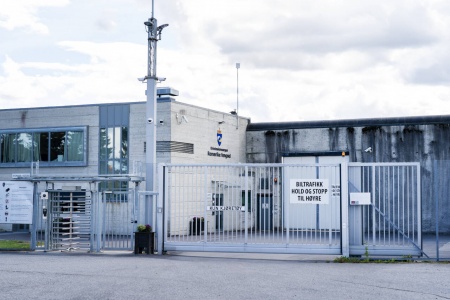 Oppklaringsprosenten for lovbrudd falt kraftig i fjor. På bildet ser vi Ullersmo fengsel på Romerike. Foto: Gorm Kallestad / NTB