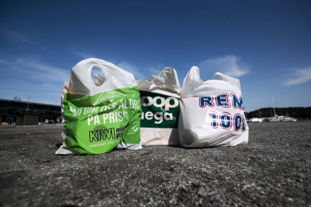 Prisen på plastposer vil trolig øke igjen. Foto: Lise Åserud / NTB