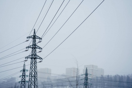 En kald vinter førte til at strømforbruket til norske husholdninger økte med 10,9 prosent i første kvartal, sammenlignet med samme periode i fjor. Foto: Stian Lysberg Solum / NTB