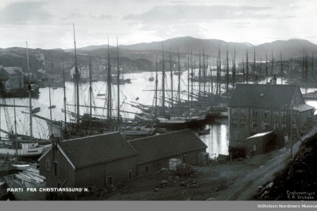 Fra Nordmøre Museums fotosamlinger